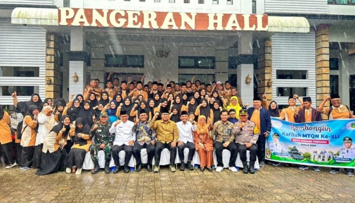 Wako Hendri Arnis Lepas Kafilah MTQ Padang Panjang