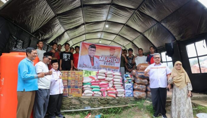 Belum Tersentuh Bantuan Usai Terdampak Bencana, Pesantren Harakatul Quran Dapat Bantuan dari Ketua DPRD Sumbar