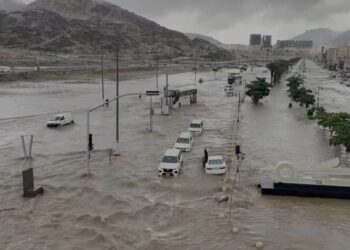 Jeddah Arab Saudi Terendam Banjir Usai Diguyur Hujan Deras