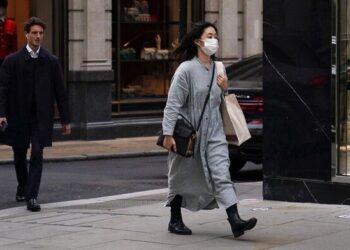 Wabah Flu Menyebar di Inggris, Sekolah-sekolah Ditutup Sementara