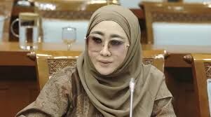Anggota Komisi VIII DPR RI, Lisda Hendrajoni