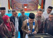 Menteri Kebudayaan Resmikan Rumah Puisi Taufiq Ismail dan Museum Sastra Indonesia di Aia Angek