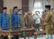 Bupati H. Khairunas Lantik 2 Pejabat Administrator Hasil Sistem Manajemen Talenta