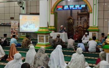 Peringatan Isra Mi’raj di Masjid Jannatul Firdaus, Jamaah Antusias Wakaf Al-Qur’an hingga Puluhan Mushaf‎‎‎