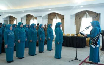 Maria Feronika Lantik Ketua TP PKK Kecamatan dan Kelurahan