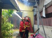 Kebakaran Hanguskan Warung Makan dan 2 Rumah di Jati Adabiah