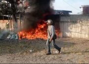 Gudang Pengepul Barang Rongsokan di Simpang RSUD dr Rasyidin Dilalap Api