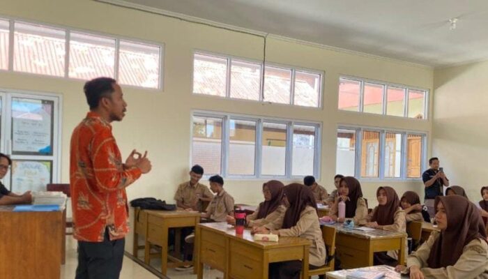 Bawaslu Agam Gelar Sosialisasi di SMAN 2 Lubuk Basung