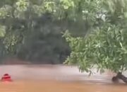 Dugaan Orang Hanyut, Warga Klarifikasi bahwa Itu Aksi Penyelamatan Biduk Terbawa Arus