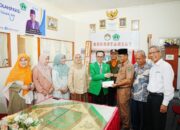 UNAND Salurkan Bantuan ke SMAN 15 Padang