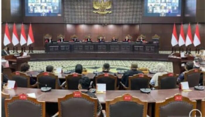 MK Kabulkan Sebagian Uji Materiil UU Pers