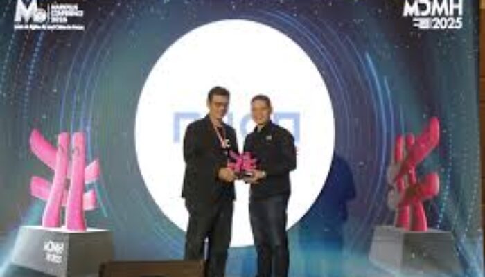 Nuon Sabet Penghargaan Creative Community Event Heroes di Ajang Marketeers Digital Marketing Heroes 2025