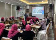 Pakar Neo Medicare dari Malaysia Prof. Aziz Alsafi Berikan Seminar Kesehatan di Padang