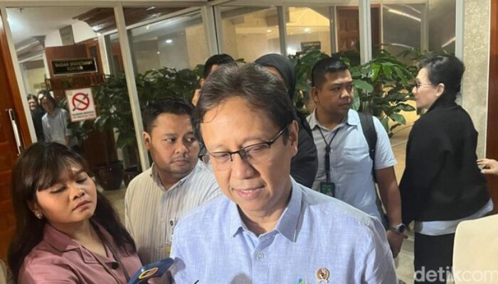 Menkes Minta Tambah Anggaran Rp529 M untuk Perbaikan RS dan Faskes Pascabanjir Sumatra