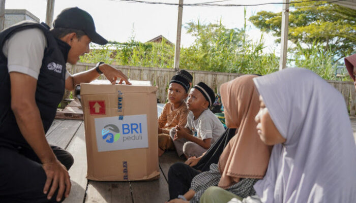 BRI Peduli Lakukan Program Trauma Healing untuk Anak-Anak Terdampak Banjir Sumatera