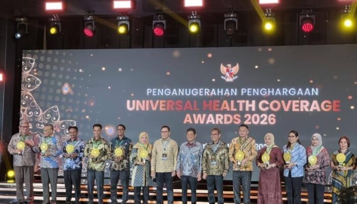 Kota Padang Raih UHC Award 2026 Kategori Pratama Cakupan Kesehatan