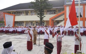 Pejabat Pemko Padang Panjang Sosialisasikan Program Strategis kepada Pelajar