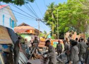 Jaga Trantibum, Satpol PP Tertibkan Bangunan Liar di Tepi Bandar Bekali Simpang Haru