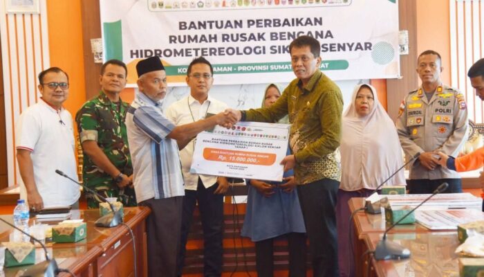 Pemko Pariaman Apresiasi Pemerintah Pusat Serahkan Bantuan Perbaikan Rumah Rusak Akibat Bencana