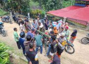 Jalan Longsor Makan Korban, Warga Ngalau Gadang Kembali Tandu Pasien