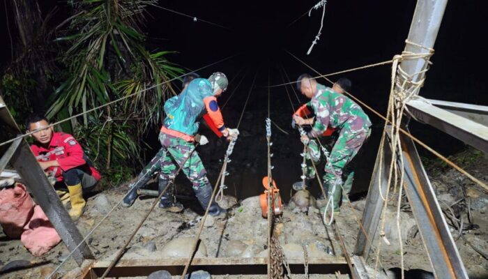 Sinergi Pulihkan Akses Lhok Sanding: Progres Jembatan Gantung Capai 65 Persen