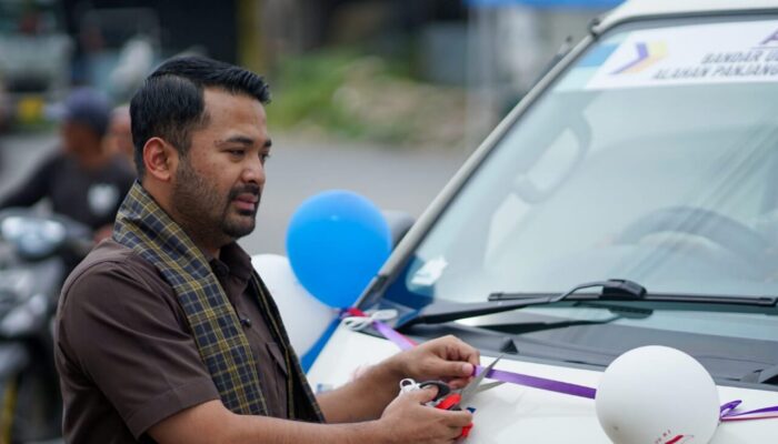 Bus DAMRI Rute Seribu Rumah Gadang-Alahan Panjang Resmi Beroperasi