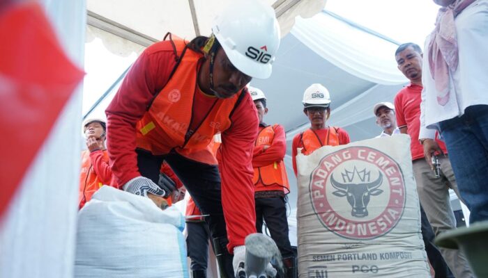 PT Semen Padang Gelar Akademi Jago Bangunan untuk Perkuat Kompetensi Tukang