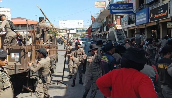 PKL di Pasar Raya Padang Kembali Ditertibkan