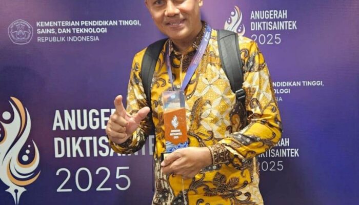 Dosen UNP Prof. Rahadian Zainul Sabet Gold Winner SINTA Award 2025
