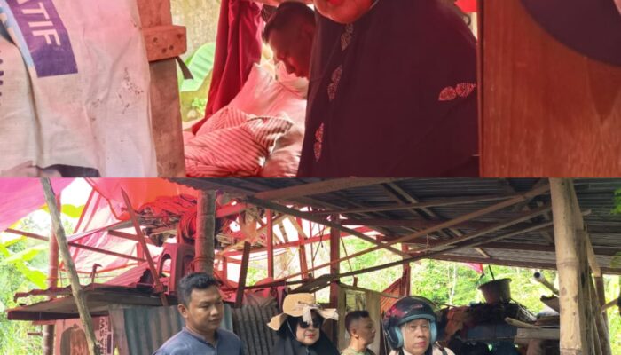 Air Mata Maryunis di Tengah Keterbatasan : Rumah Berdinding Terpal, Tak Tersentuh Bantuan