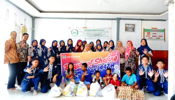 SMPN 8 Padang Tebar Kebaikan Lewat Aksi “Beauty of Sharing”