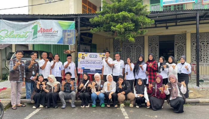 Mahasiswa KKN Unand Gelar Medical Check Up Gratis dan Edukasi PTM di Nagari Durian Tinggi