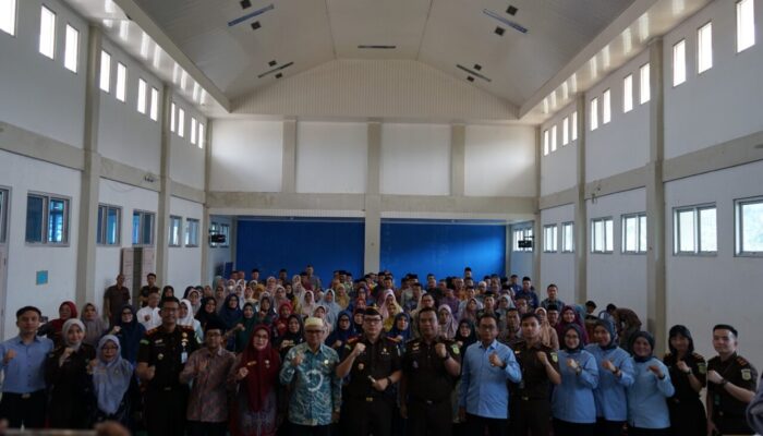 Kejari Pessel Gelar Bimtek Mitigasi Risiko Pendidikan, Tegaskan Pengawasan Ketat Dana BOS