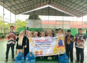 PMR Wira MAN 2 Padang Bagikan Ratusan Takjil