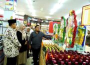Wako Hendri Arnis Dampingi BPOM Pastikan Produk Pangan Aman di Sejumlah Supermarket Padang Panjang