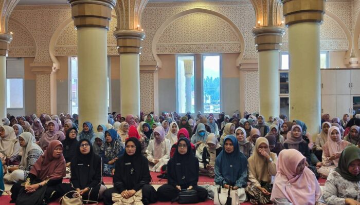 Sekda Pasbar Ajak Masyarakat Jadikan Al-Qur’an Pedoman Hidup