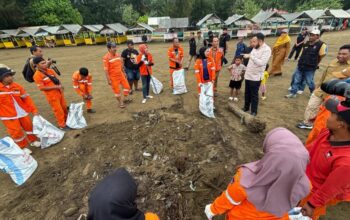 Kota Padang Siap Sambut Wisatawan saat Lebaran, Fasilitas Pantai Air Manis Dipastikan Prima