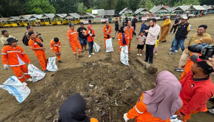 Kota Padang Siap Sambut Wisatawan saat Lebaran, Fasilitas Pantai Air Manis Dipastikan Prima
