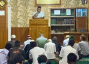 Kalapas Bukittinggi Berikan Ceramah Agama dan Jadi Imam Salat Tarawih di Masjid At-Taubah