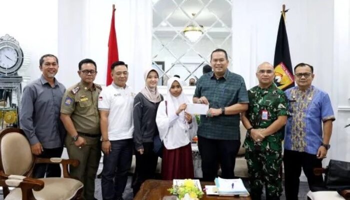 Wako Yota Balad Lepas Atlet Taekwondo Kota Pariaman Ikuti Kejurnas Taekwondo 2026 di Samarinda
