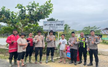 Hujan Deras Landa Dharmasraya, Kapolres Antisipasi Turunkan Personil dan Perahu Karet