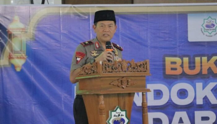 Berbuka Bersama di Pesantren, Wakapolda Sumbar Ajak Santri Jauhi Perundungan