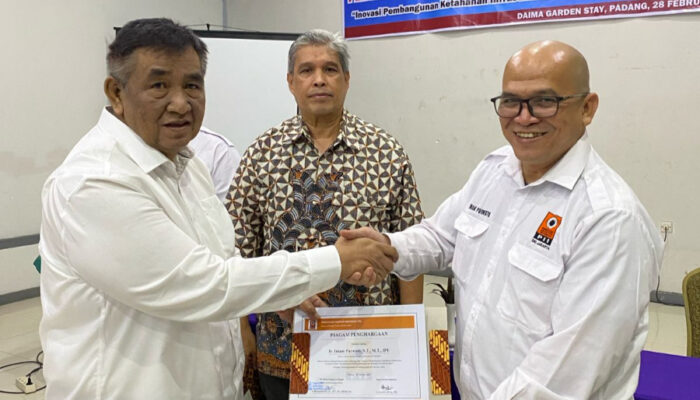 M Dien Terpilih Secara Aklamasi Jadi Ketua PII Sumbar