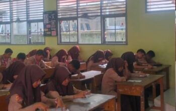 Ribuan Soal Dihadapi Serius, Siswa MTsN 1 Pasaman Ikuti STS dengan Tertib