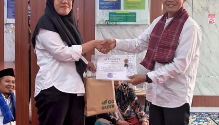 Defanny Elsa Frizani Raih Employee of The Months Januari–Februari 2026