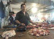 Harga Daging Ayam Naik di Padang Panjang